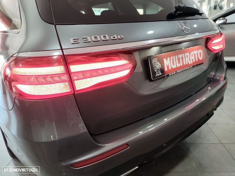 Mercedes-Benz E 300 de AMG Line - 12