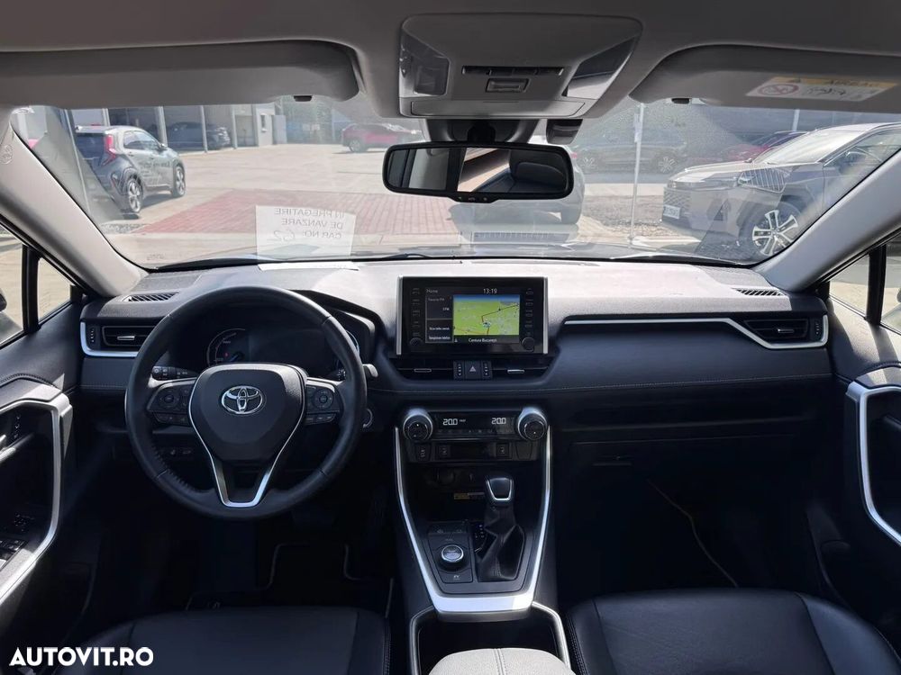 Toyota RAV4 2.5 VVT-iE 4x4 Luxury - 17