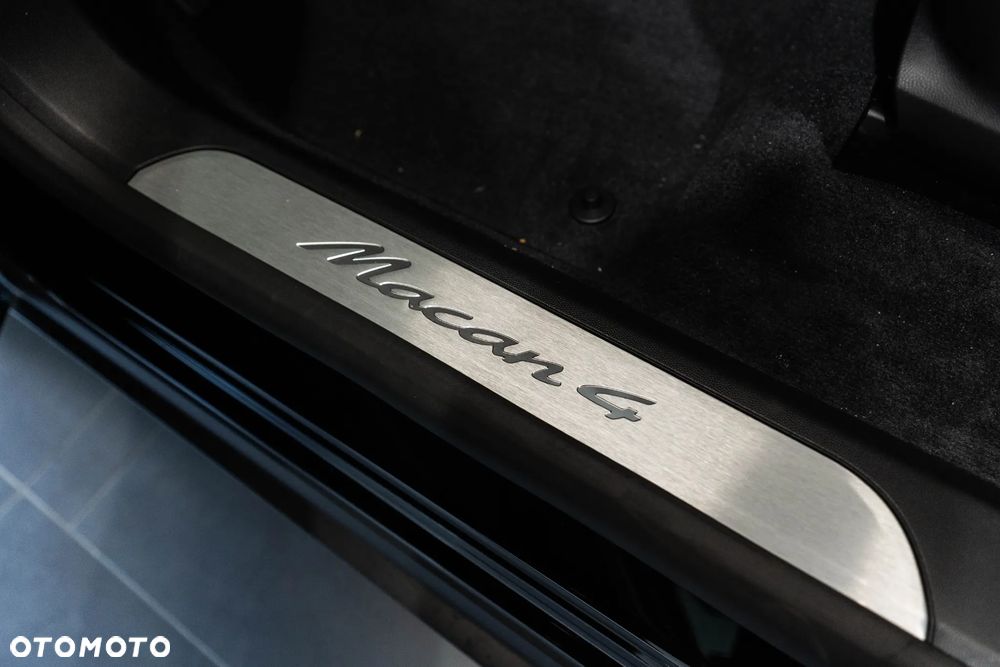 Porsche Macan - 30