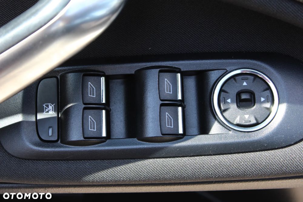 Ford Mondeo - 16