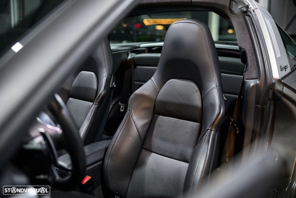 Porsche 911 (991) Targa 4 GTS PDK - 35