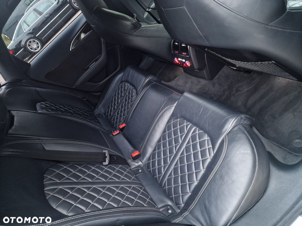 Audi S6 Limousine - 11