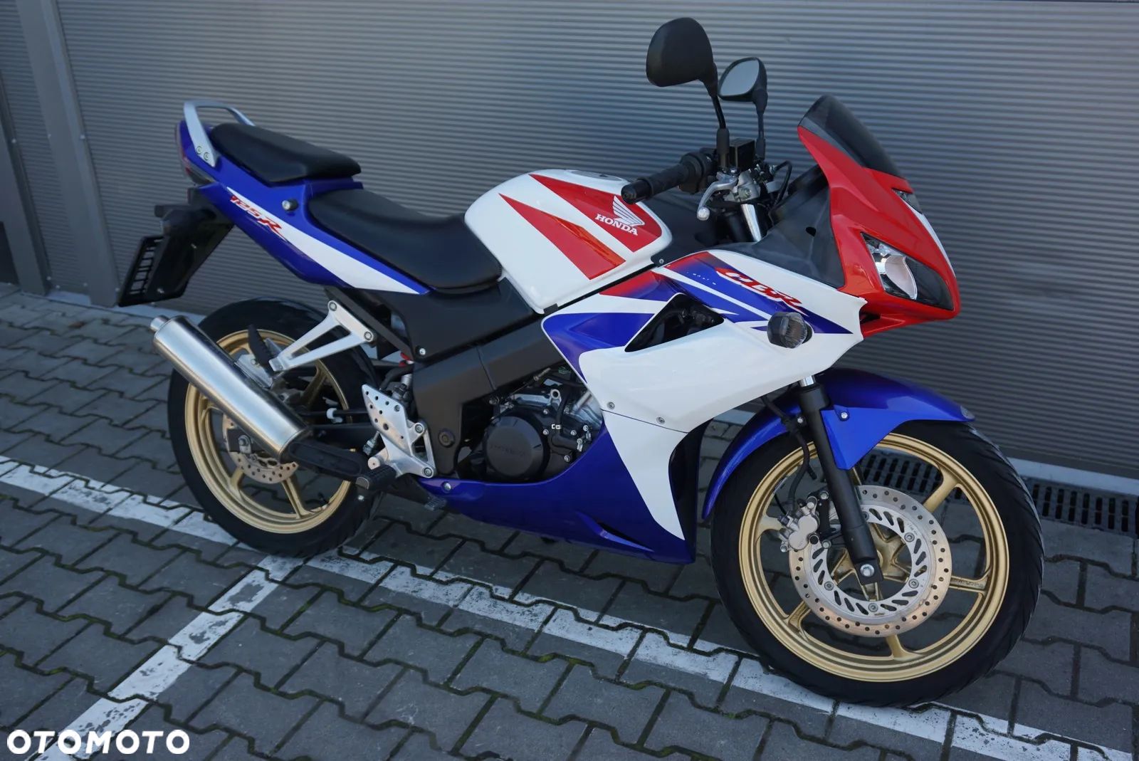 Honda CBR - 1