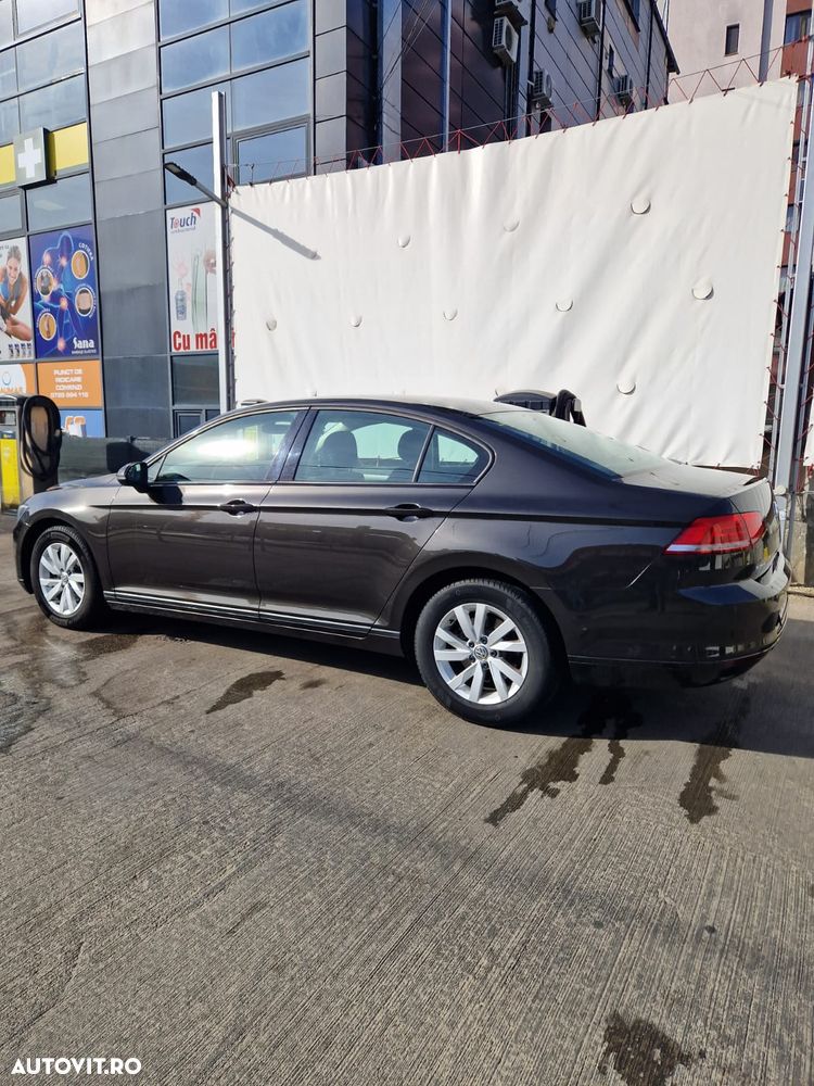 Volkswagen Passat Variant 1.6 TDI Advance - 2