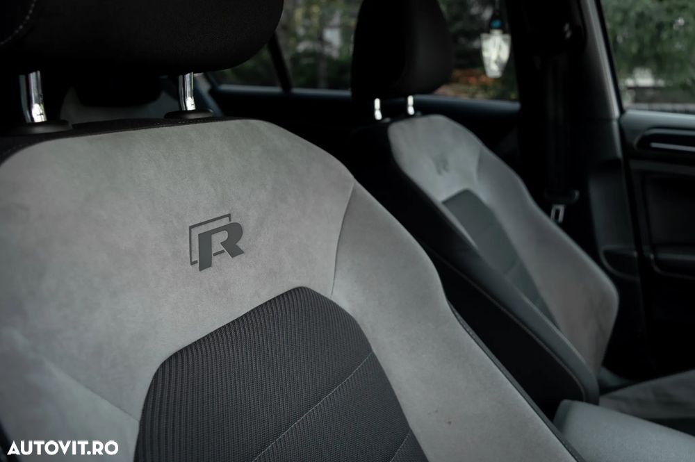 Volkswagen Golf - 18