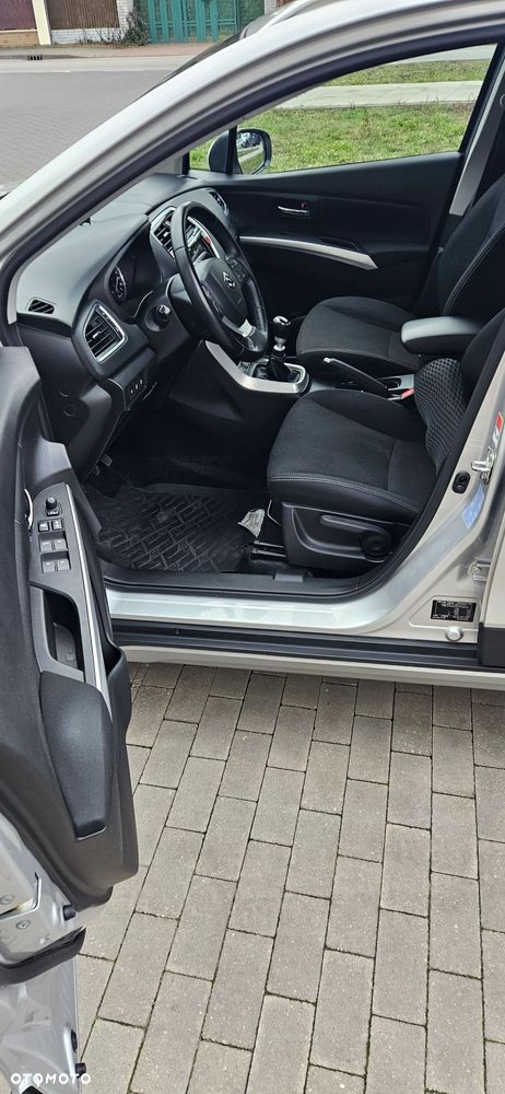 Suzuki SX4 S-Cross - 24