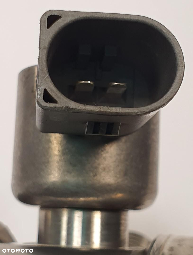 POMPA WTRYSKOWA PALIWA PALIWOWA BMW 5 F10 4.4 V8 7595339 - 4