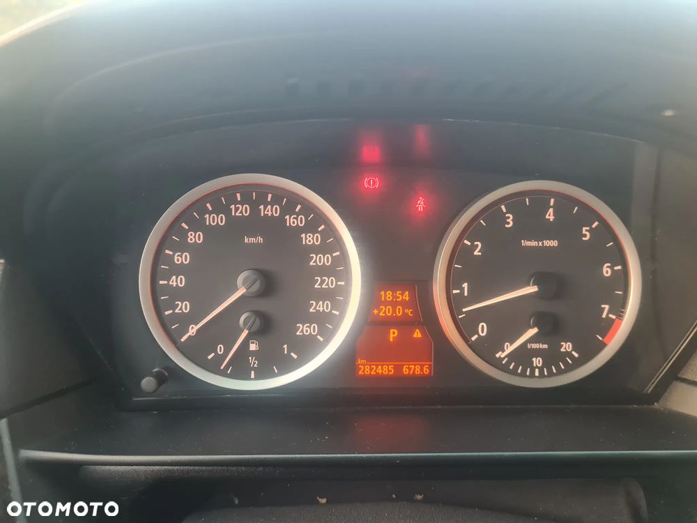 BMW Seria 5 530xi - 19