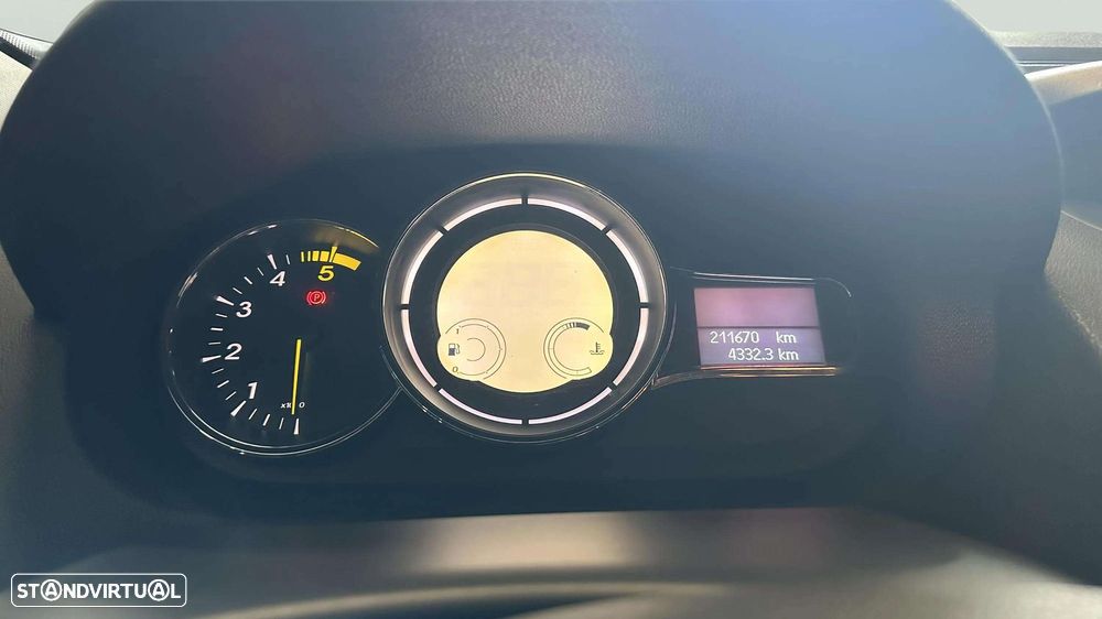 Renault Mégane 1.5 dCi Dynamique S - 15