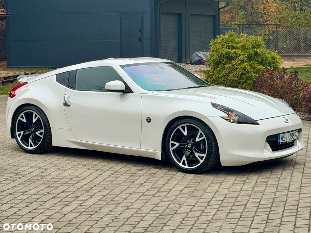 Nissan 370 Z Black Edition - 3