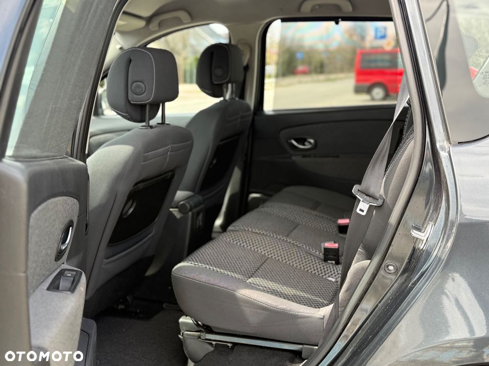 Renault Scenic 1.6 16V Expression - 8