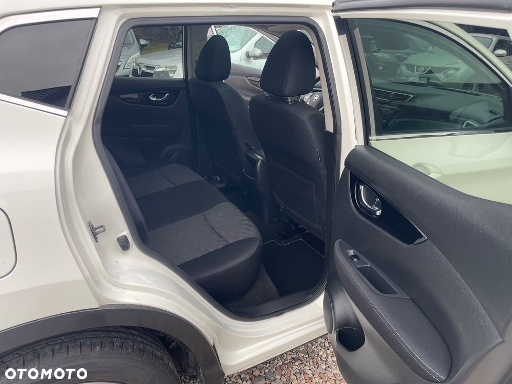 Nissan Qashqai 1.2 DIG-T N-Connecta - 11