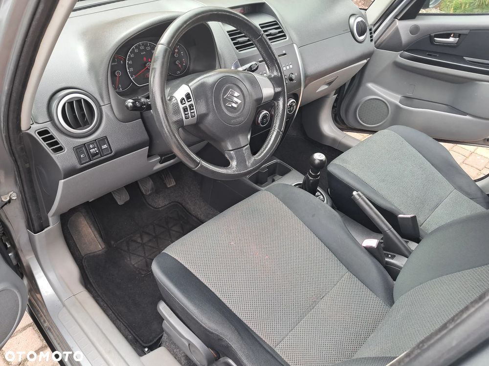Suzuki SX4 - 7