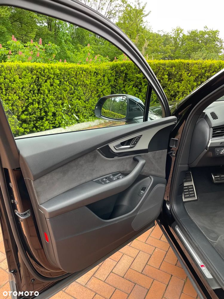 Audi Q7 - 9