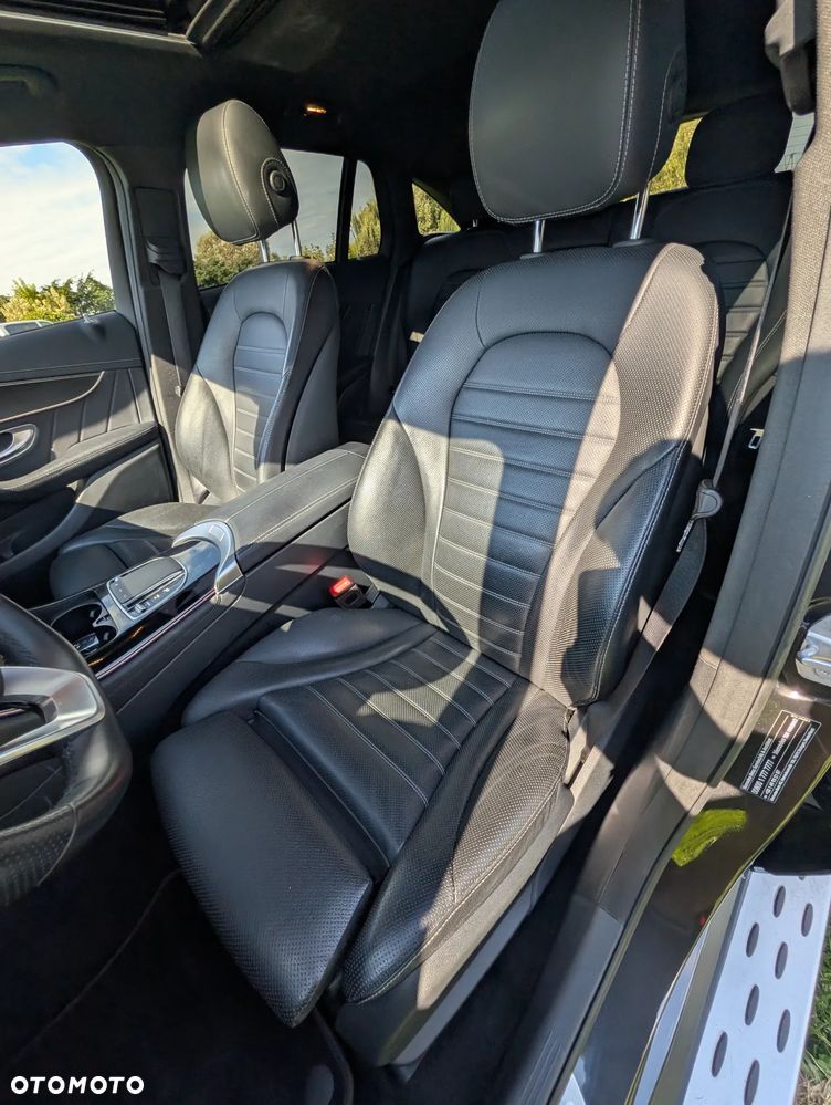 Mercedes-Benz EQC 400 4Matic AMG Line - 11