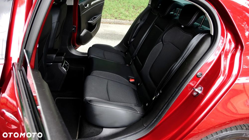 Renault Megane 1.3 TCe Intens EDC - 8