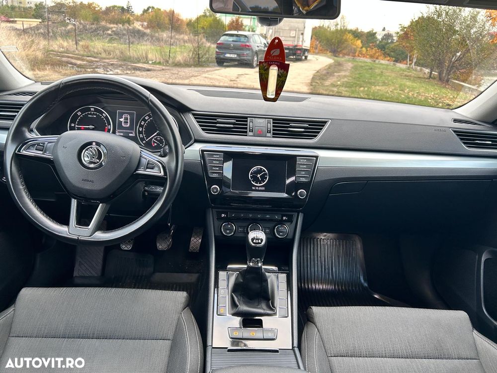 Skoda Superb 2.0 TDI 4X4 Ambition - 16