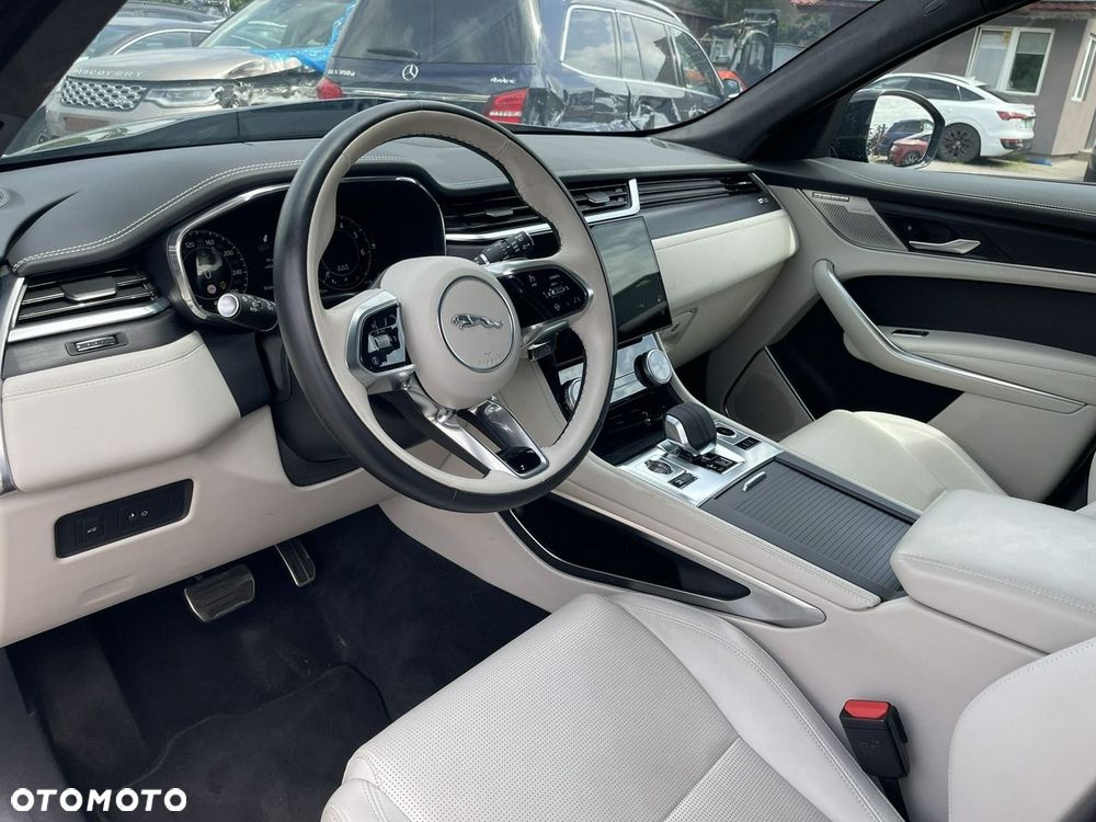 Jaguar F-Pace 3.0 P400 mHEV AWD 400 Sport - 8