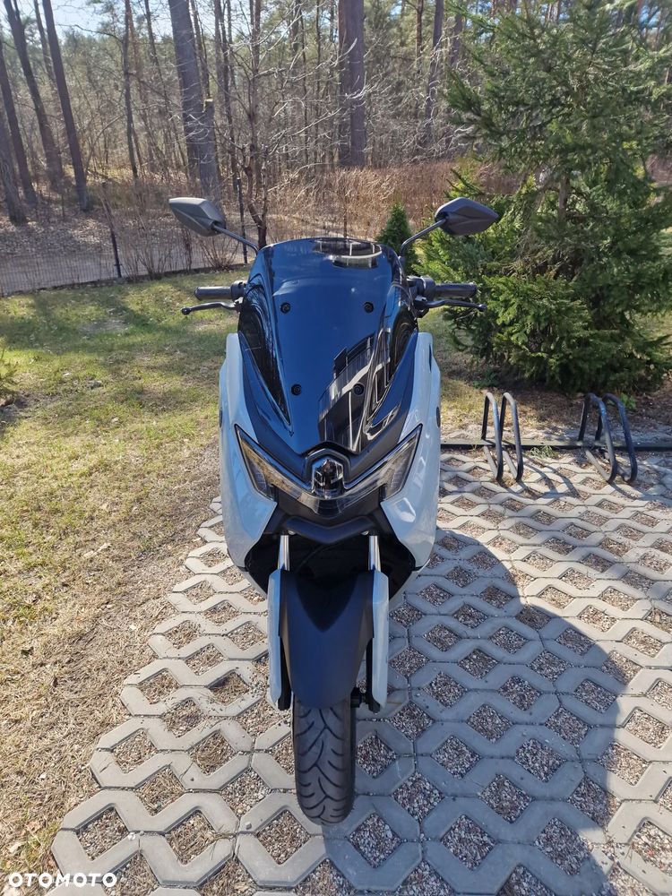 Yamaha NMAX - 1