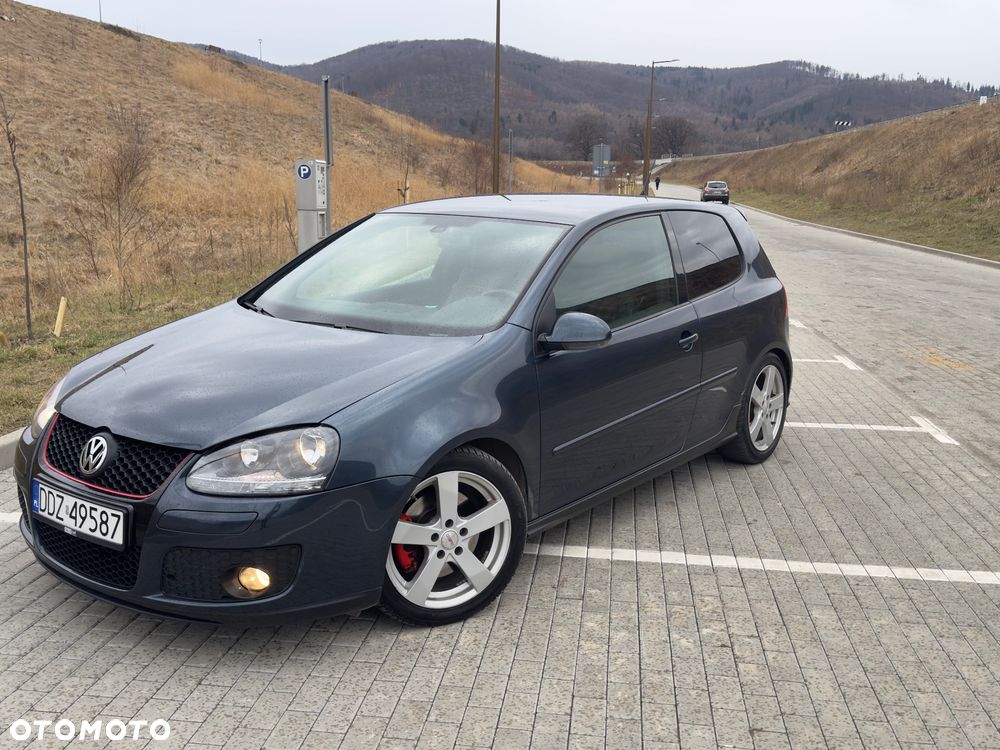 Volkswagen Golf 2.0 GTI - 2
