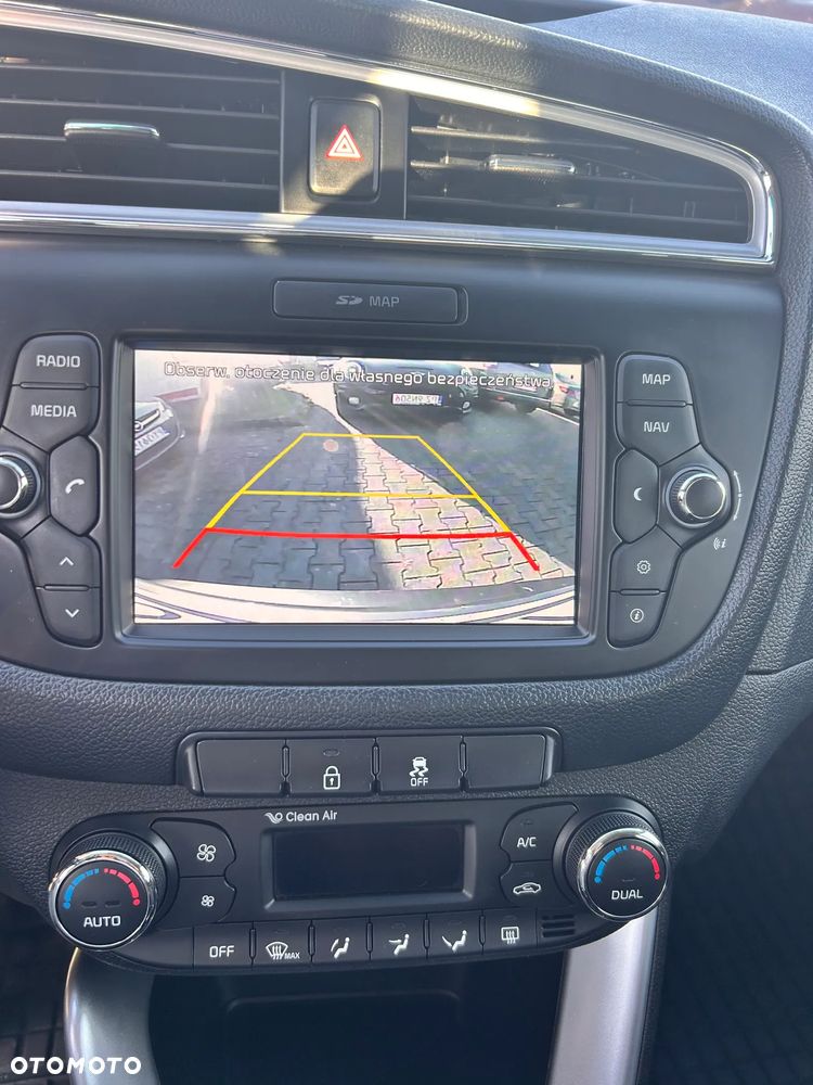 Kia Ceed 1.6 GDI L DCT - 22