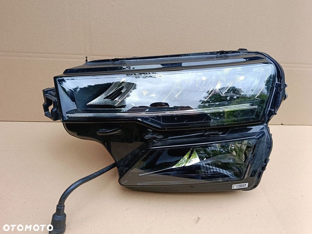 Full Led przedni lewy Skoda Karoq lift lampa 57B941009