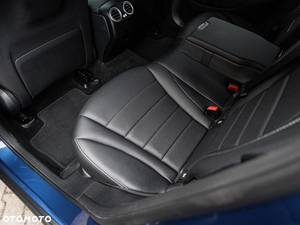 Mercedes-Benz GLC 220 d 4-Matic - 32
