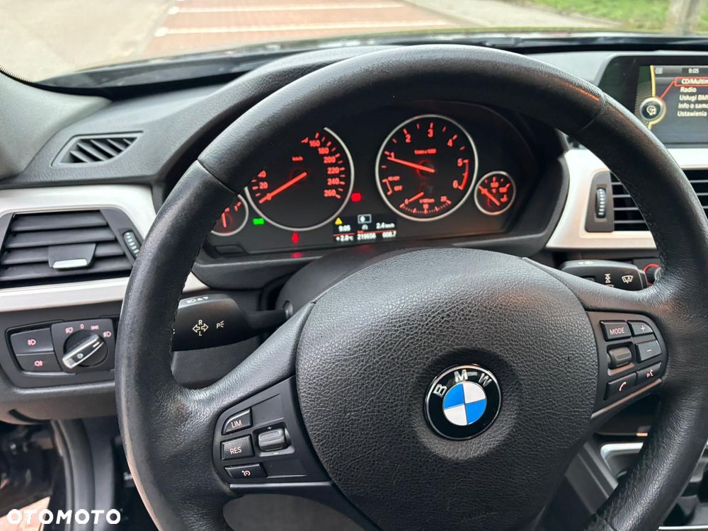 BMW Seria 3 320d - 8