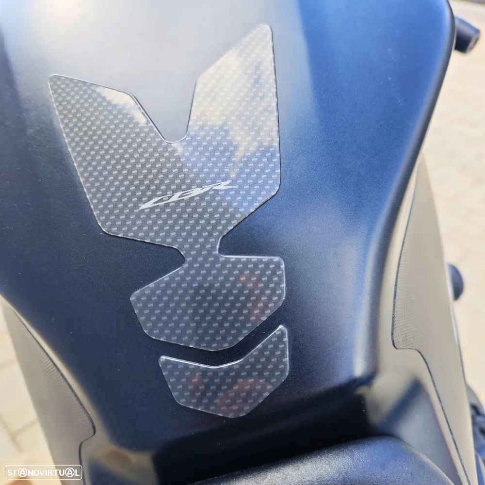 Honda CBR 650R - 7