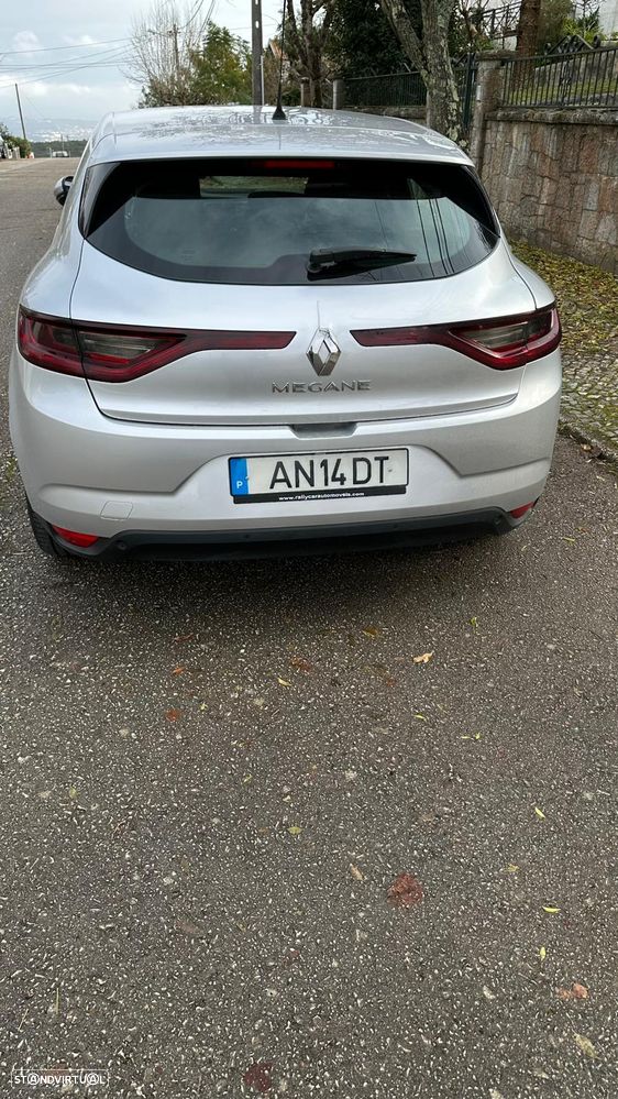 Renault Mégane 1.5 dCi Zen - 4