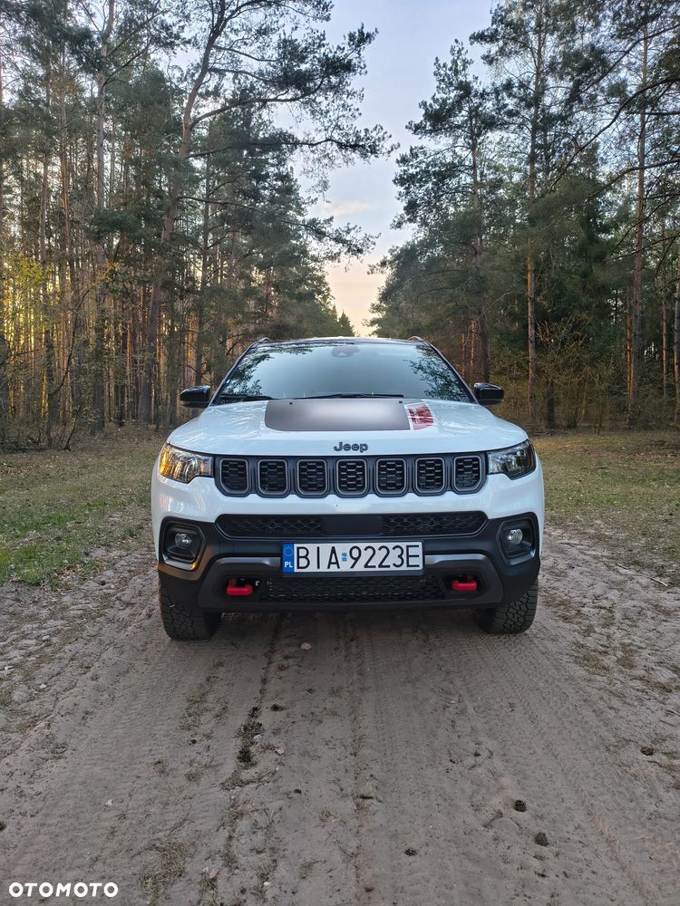 Jeep Compass - 4