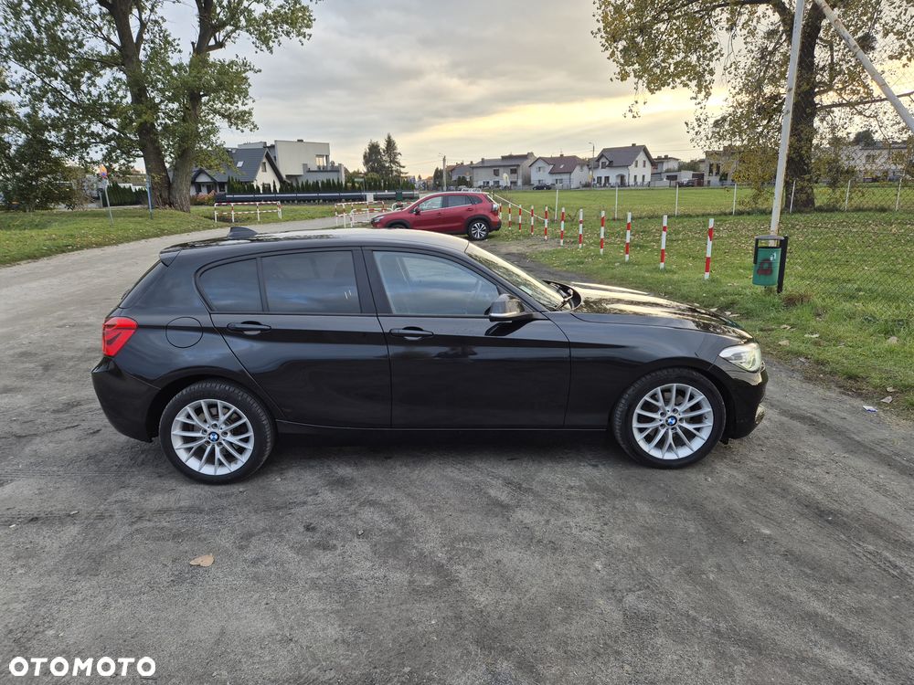 BMW Seria 1 120i GPF Urban Line - 4