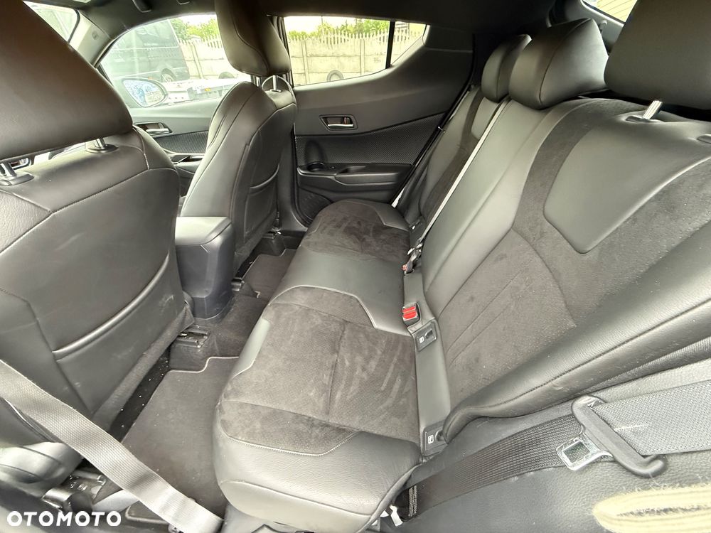 Toyota C-HR Business-Edition - 16