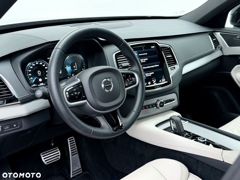 Volvo XC 90 - 23