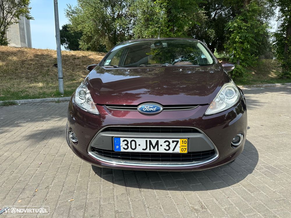Ford Fiesta 1.4 Titanium Aut. - 2