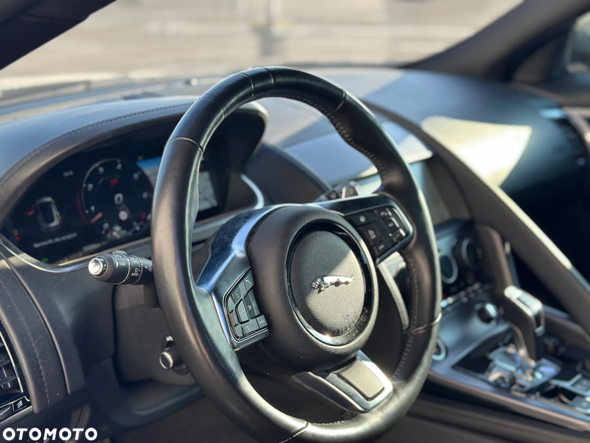 Jaguar F-Type Coupe P450 First Edition - 14