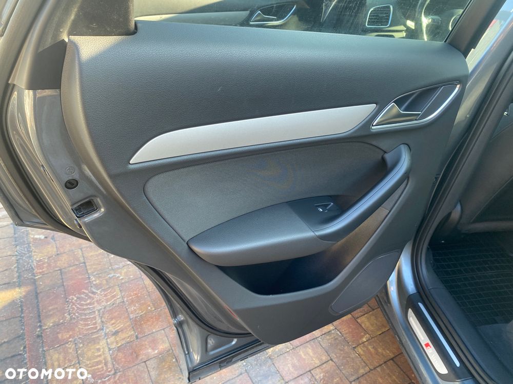 Audi Q3 2.0 TDI Quattro S tronic - 24