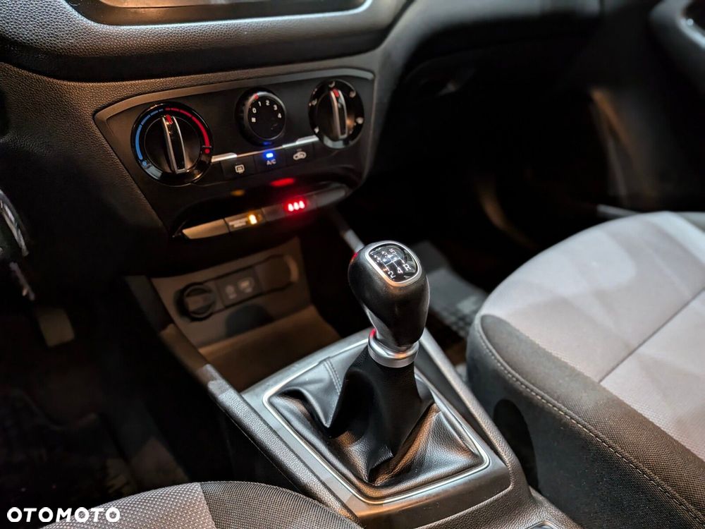 Hyundai i20 1.2 Classic Plus - 8