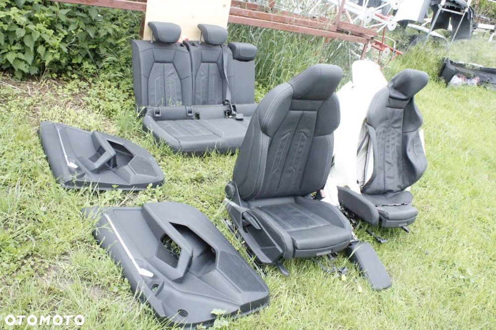 TAPICERKA DRZWI LEWA BOCZEK LEWY SKÓRA AUDI S3 8Y 2021