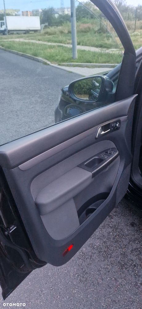 Volkswagen Touran 1.6 TDI DPF Comfortline DSG - 10