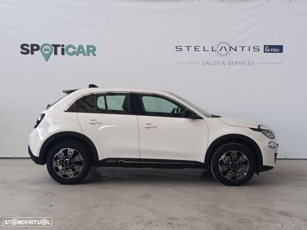 Fiat 600 1.2 Hybrid Icon - 4