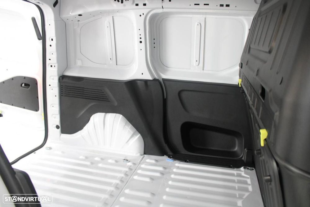 Peugeot Partner Premium - 9