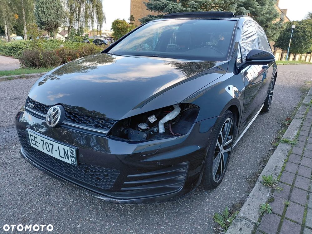 Volkswagen Golf - 9
