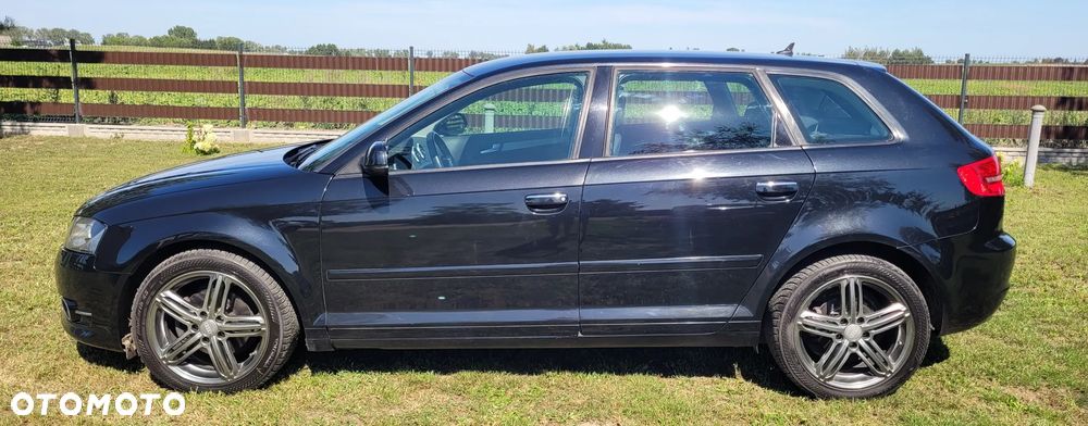 Audi A3 Sportback 2.0 TDI DPF Ambiente - 8