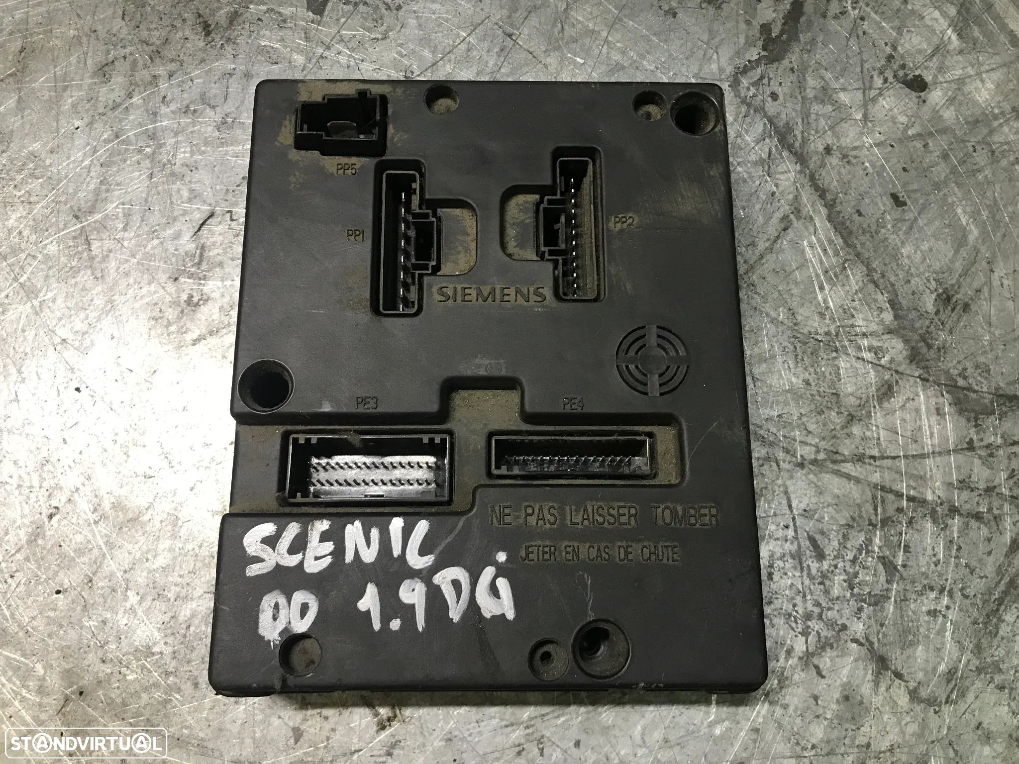 CAIXA DE FUSIVEIS / MODULO UCH RENAULT MEGANE I / SCENIC 8200029339A S10850211B - 1