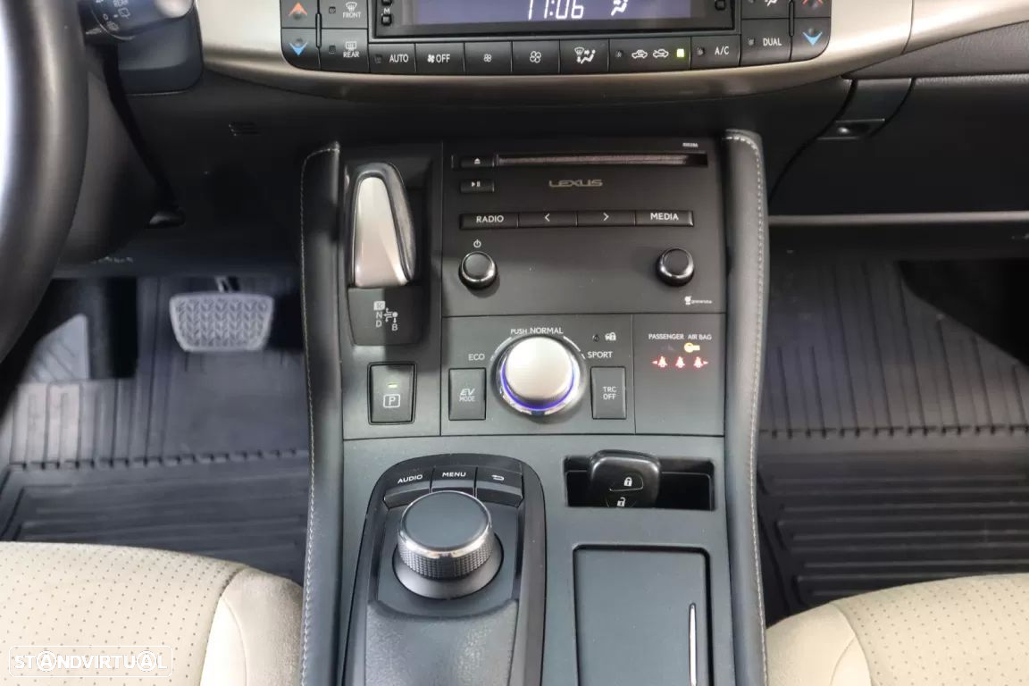 Lexus CT 200h Executive - 22