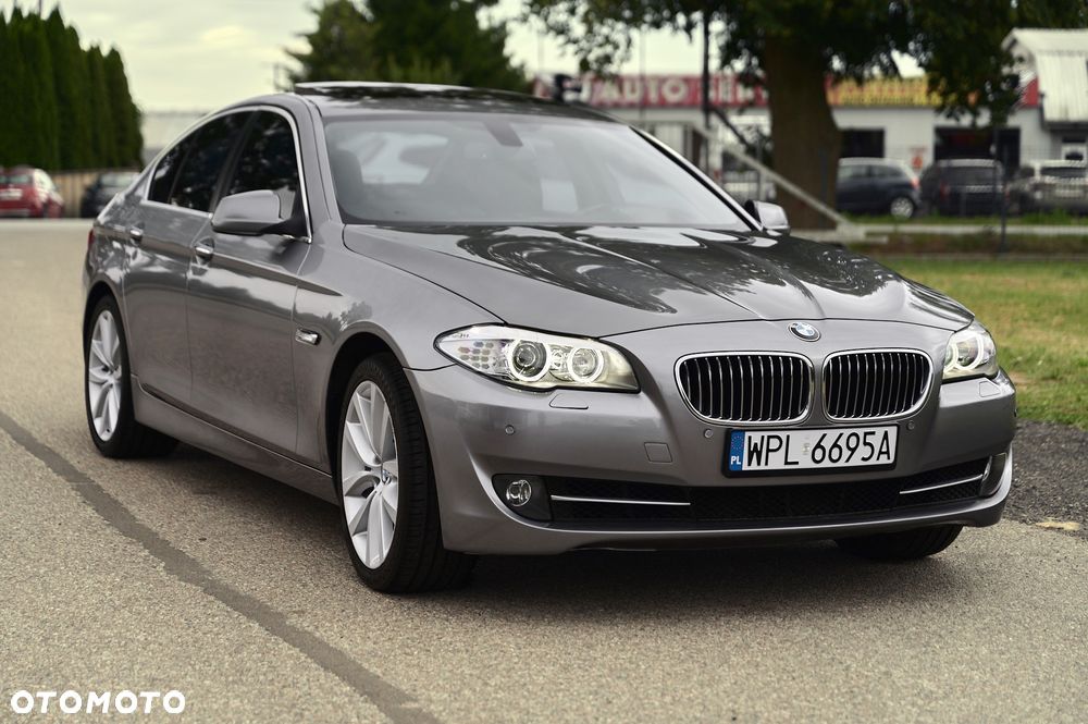 BMW Seria 5 535i xDrive Sport-Aut Modern Line - 16