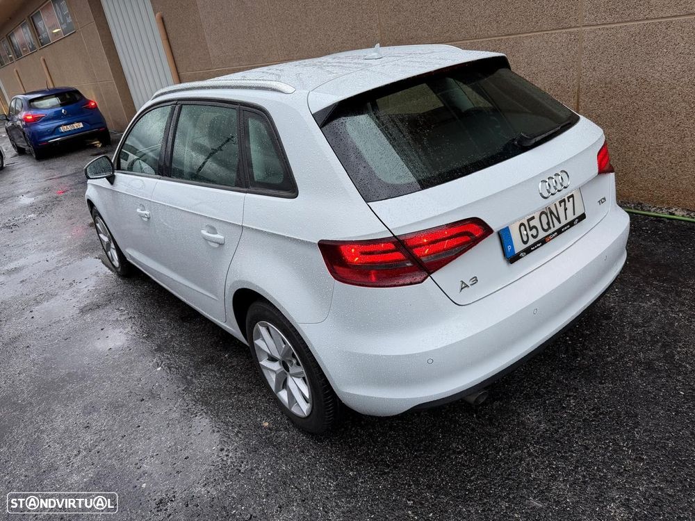 Audi A3 Sportback 1.6 TDI Sport - 13