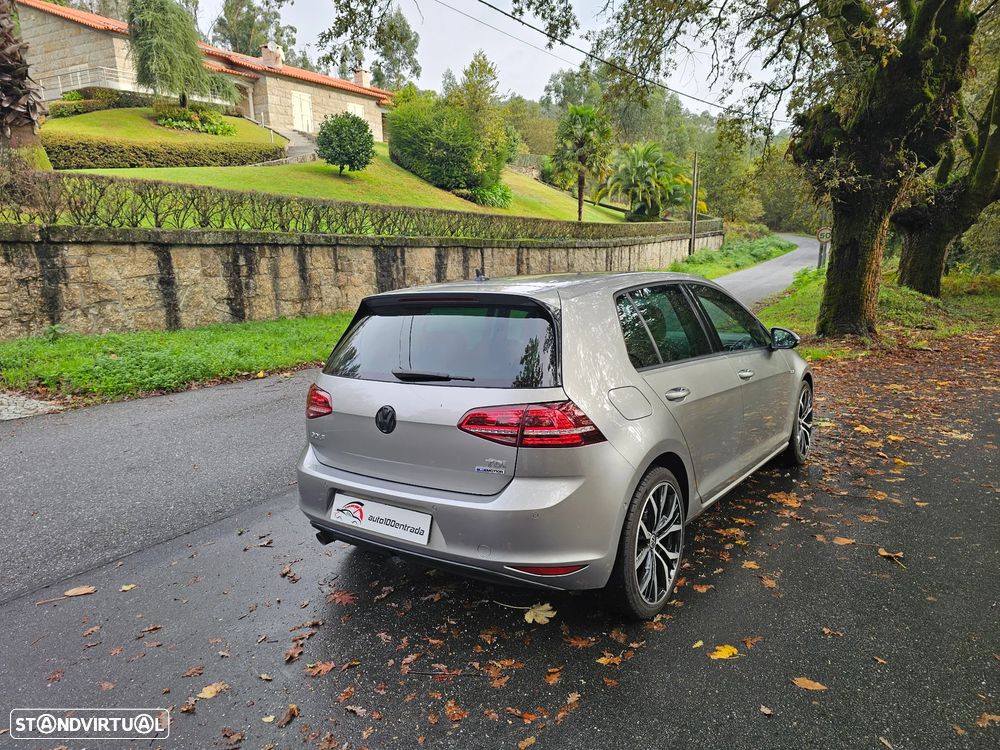 VW Golf ver-1-6-tdi-r--line - 28