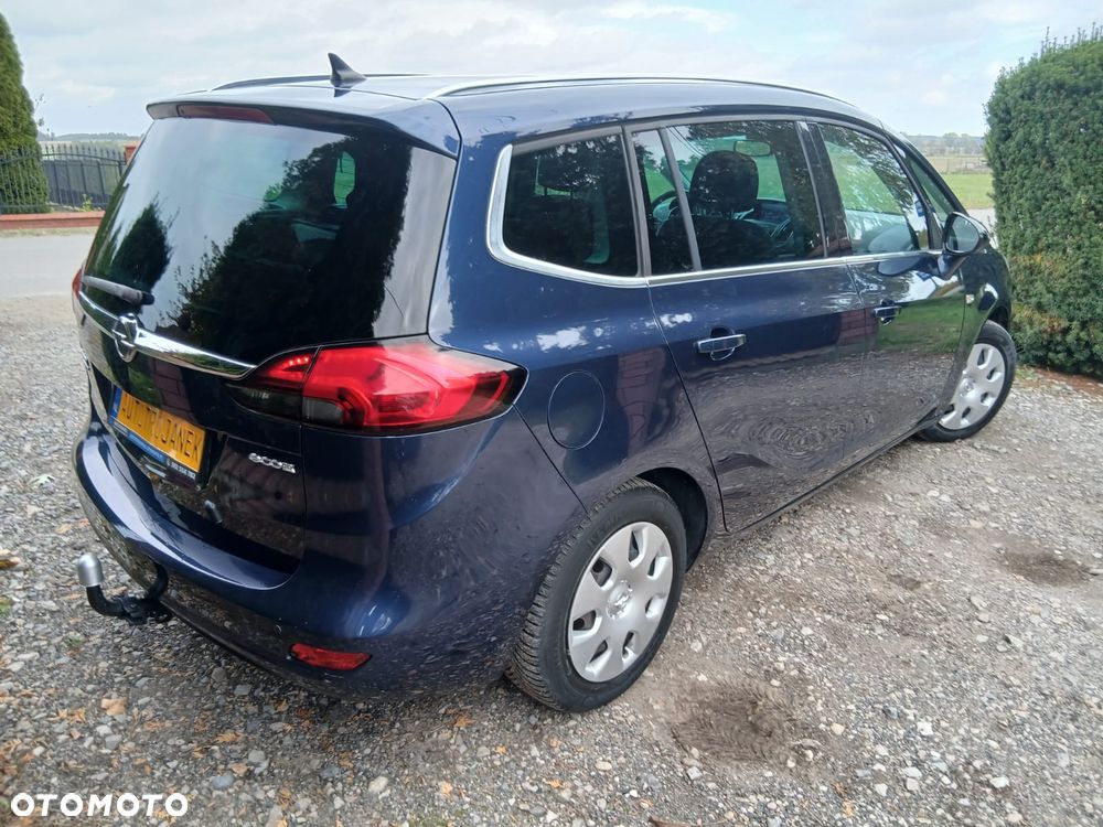 Opel Zafira 2011